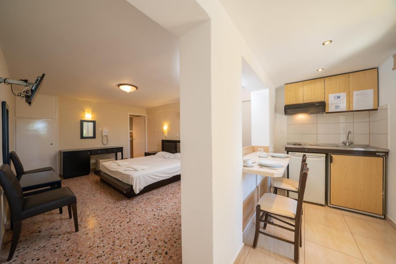 Lorenzo House Apartments ลาสซี ภายนอก รูปภาพ